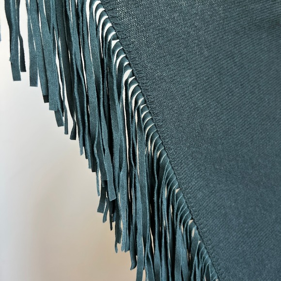 M.I.L.A 100% Cashmere Suede Leather Fringe Wrap Scarf Shawl Green Luxury Knit - Picture 6 of 12